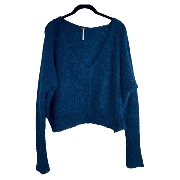 Free People Moonbeam V-Neck Oversized Alpaca Sweater Teal Blue Size XS - Picture 11 of 12